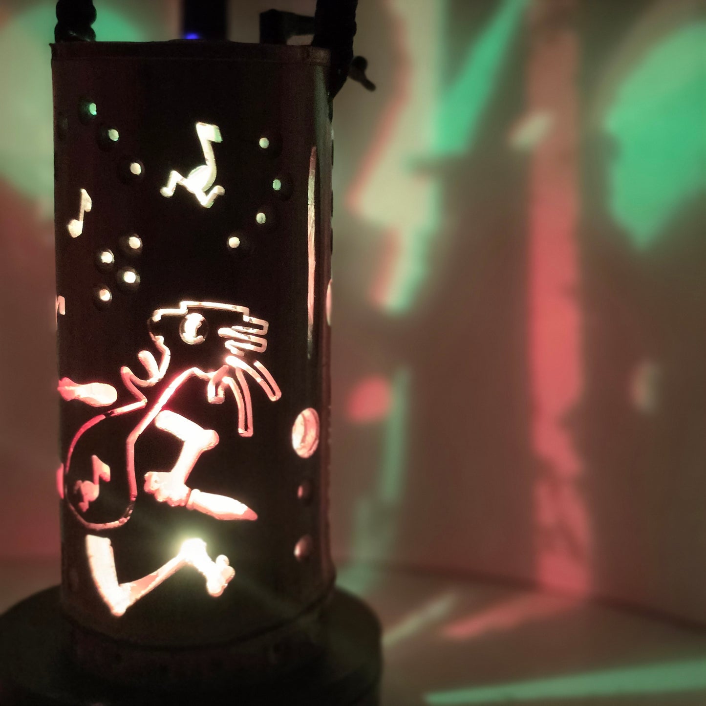 Bamboo Lantern - NoteEater